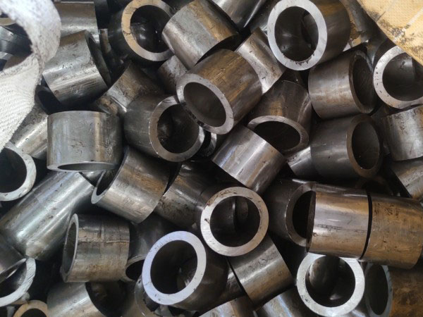 海陵无缝钢管切割