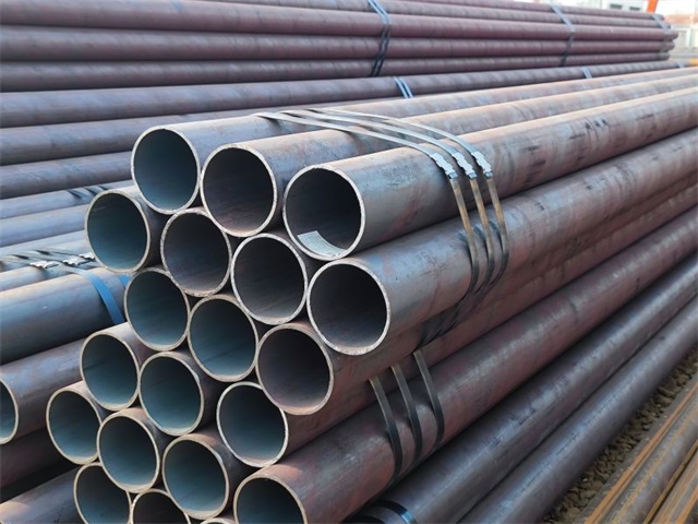 海陵15CrMoG热轧无缝钢管